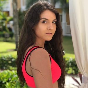 Meet your Posher, Nicoletta